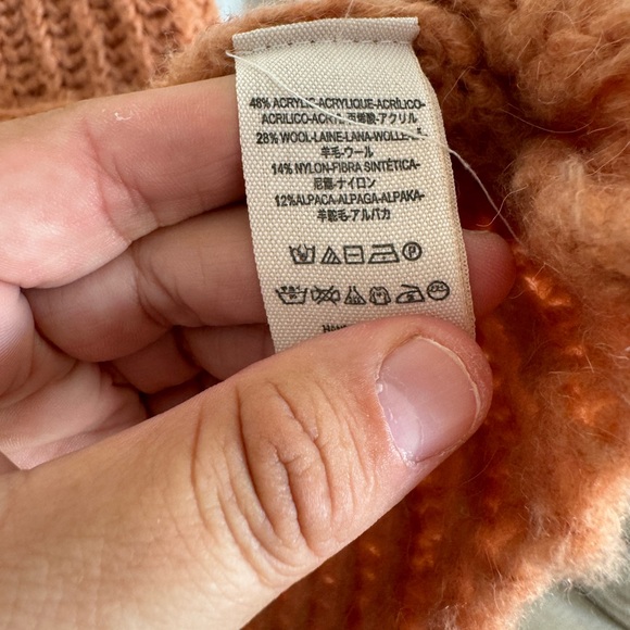 Free People Fluffy Foxy oversized sweater size medium. - Picture 4 of 8